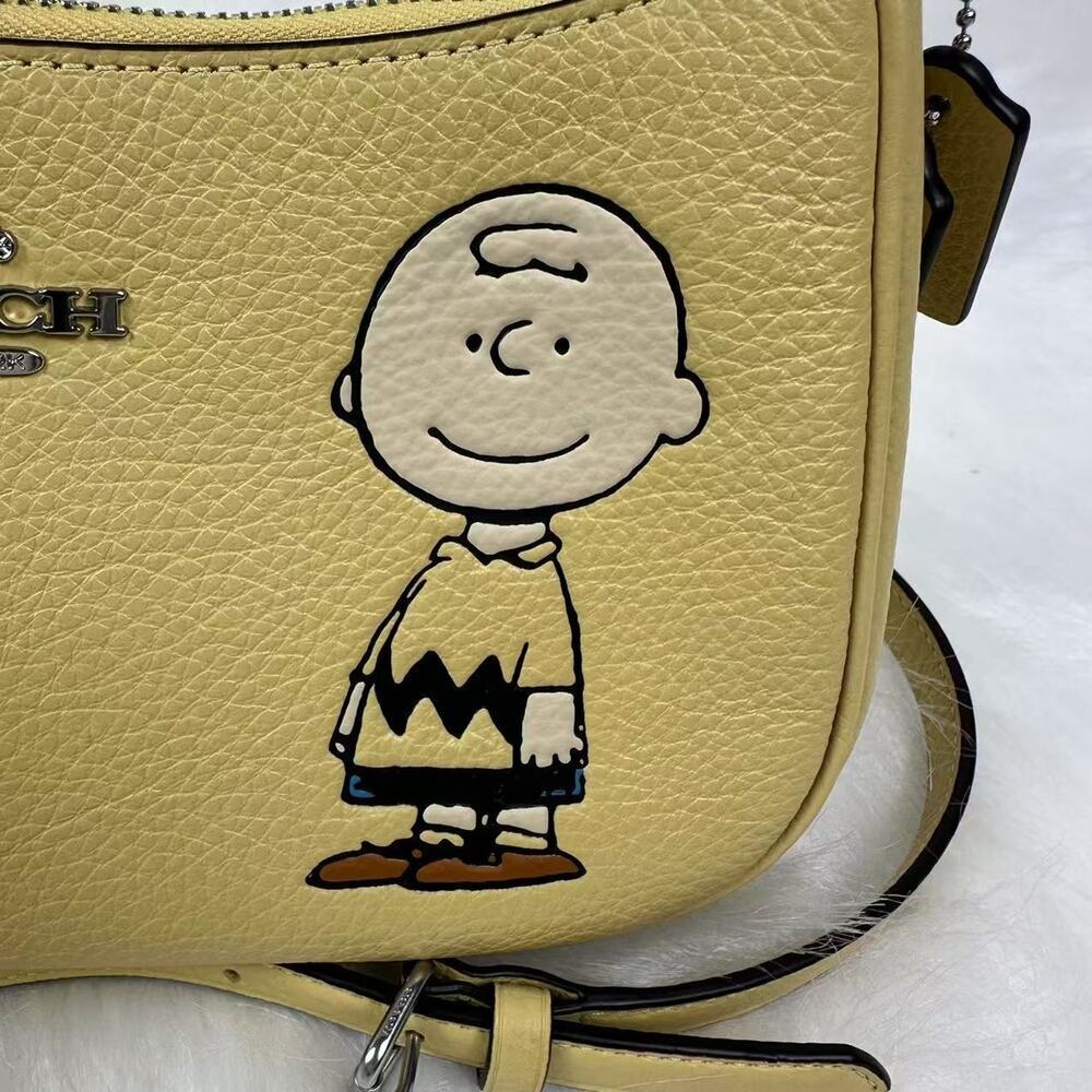 Coach X Peanuts Teri Shoulder Bag With Charlie Brown In Leather/Hay CBJ83 NWT - Picture 7 of 9